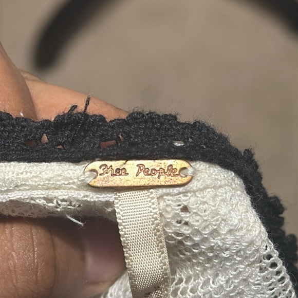 FREE PEOPLE Cream/Black Floral Print Lace Blouse Size Small - Picture 5 of 5